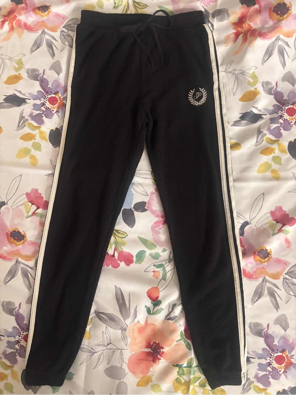 PINK Women’s Black Fleece Joggers - Picture 2 of 3